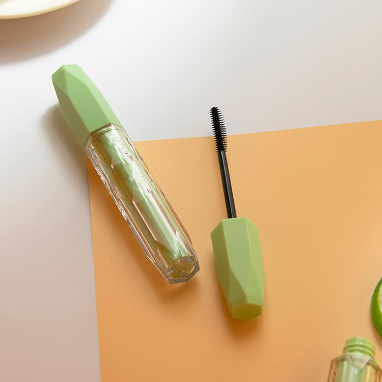 plastic cosmetic packaging manufacturers