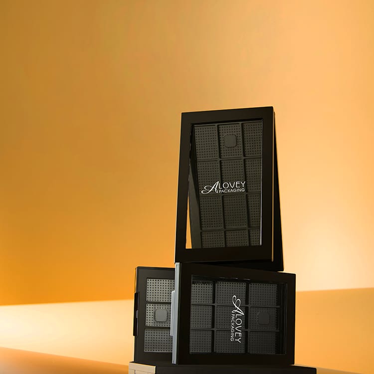 eyeshadow palette packaging