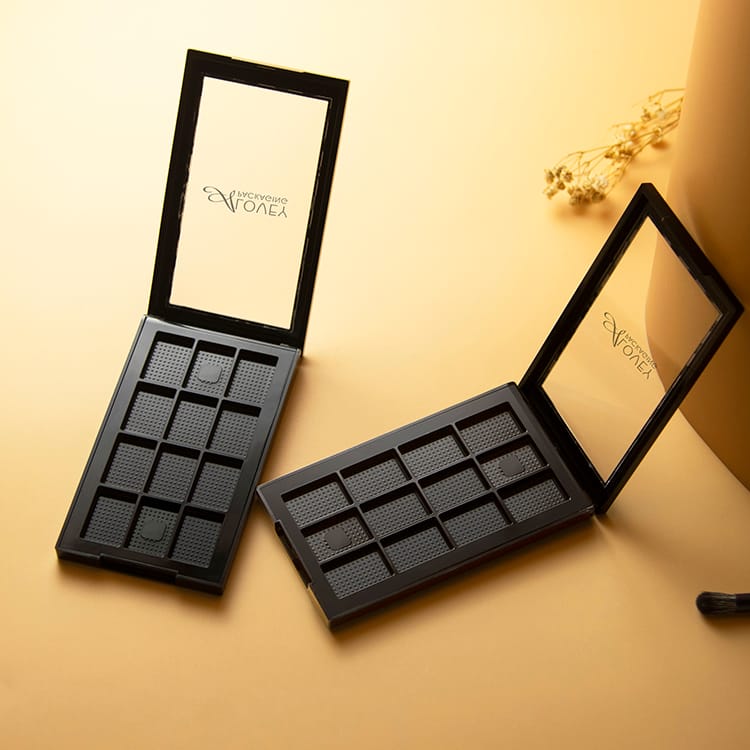 eyeshadow palette packaging