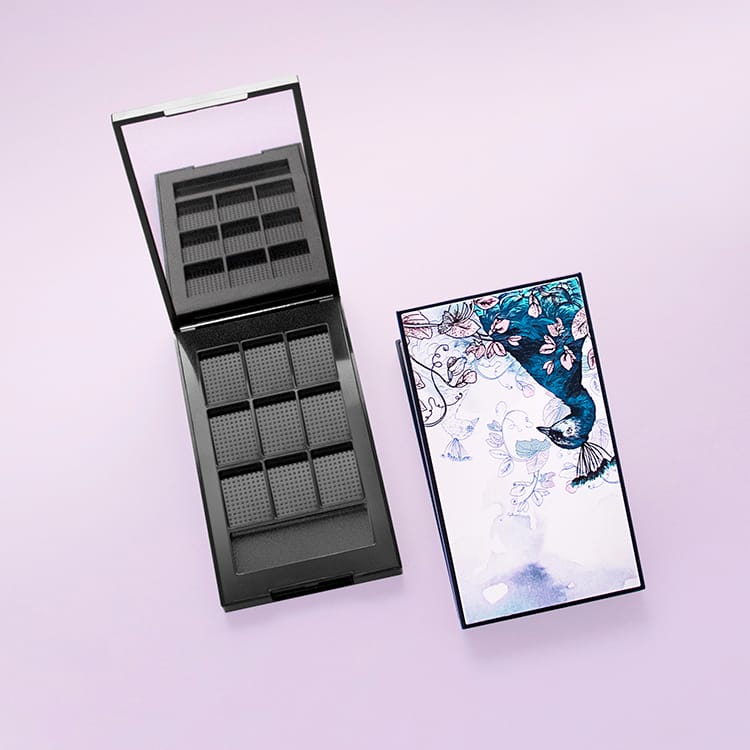 Empty eyeshadow palette case