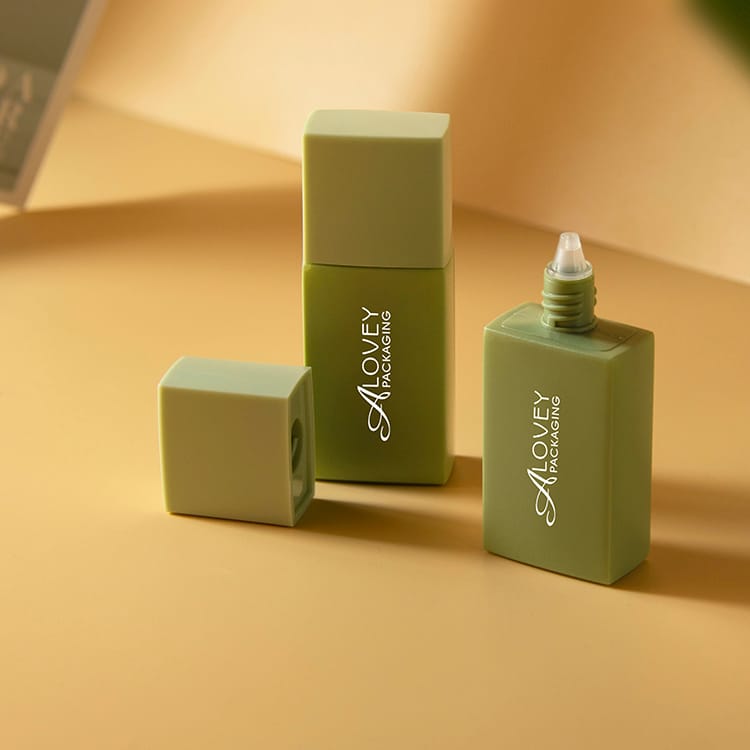 plastic squeeze bottles